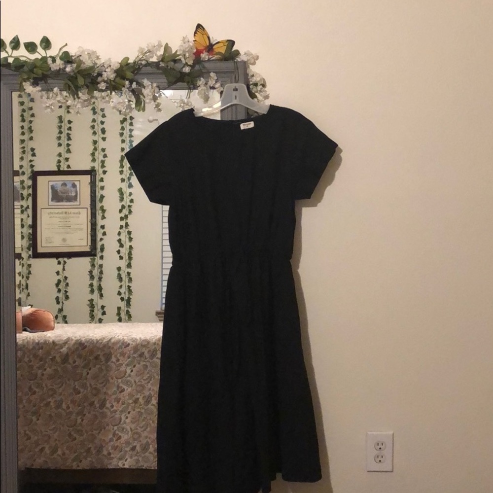 🌼 Black maxi dress!!